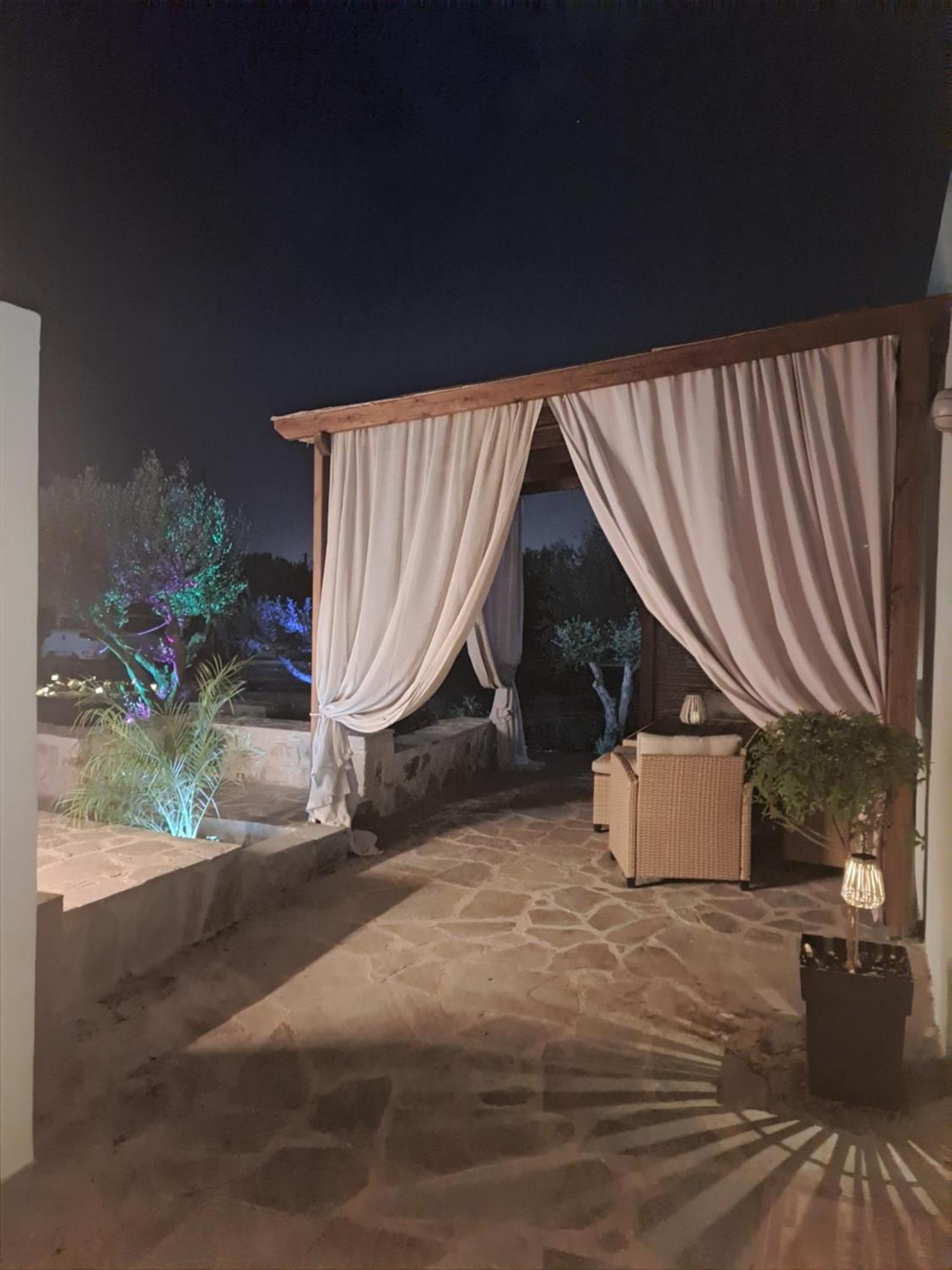 Pasiphae Luxury House
