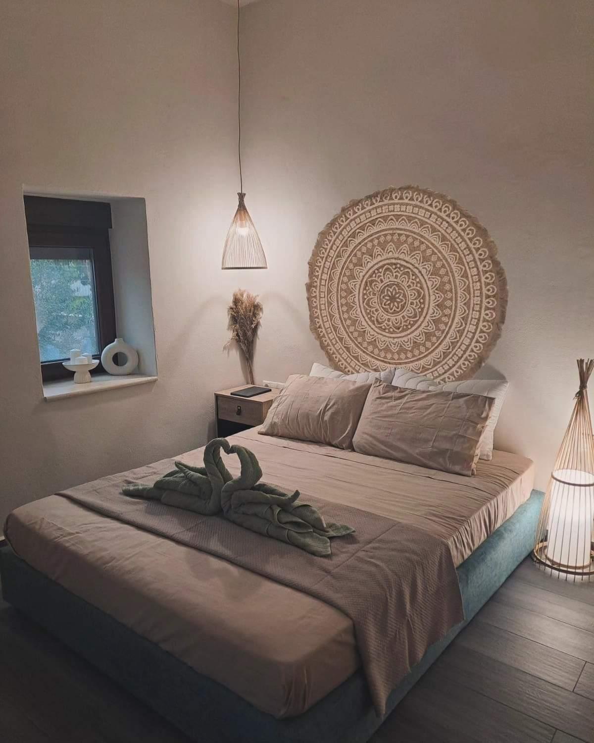 Pasiphae Luxury House *